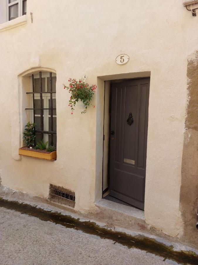 La Maison De La Traverse Saint-Guilhem-le-Desert Exterior foto